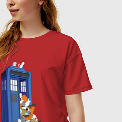 Футболка оверсайз женская Тардис и котики, цвет: красный — фото 2