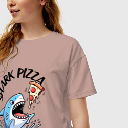 Футболка оверсайз женская Shark pizza - ai art fantasy, цвет: пыльно-розовый — фото 2