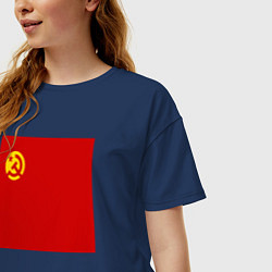 Футболка оверсайз женская Редизайн: знак СССР - серп, молот и звезда - на кр, цвет: тёмно-синий — фото 2