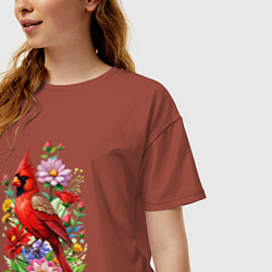 Футболка оверсайз женская Птица красный кардинал среди цветов, цвет: кирпичный — фото 2