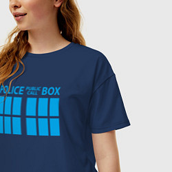 Футболка оверсайз женская Public call police box, цвет: тёмно-синий — фото 2