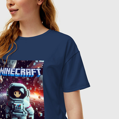Женская футболка оверсайз Брюнетка в космосе - Майнкрафт фантазия / Тёмно-синий – фото 3