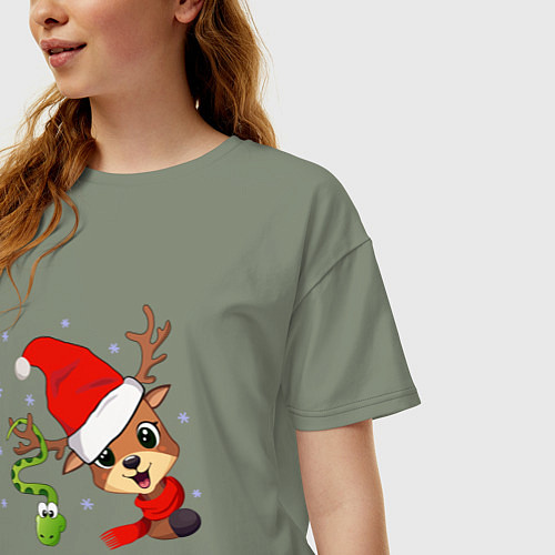Женская футболка оверсайз Новогодний олень и змея / Авокадо – фото 3
