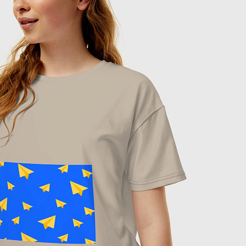 Женская футболка оверсайз Желтый самолетик / Миндальный – фото 3