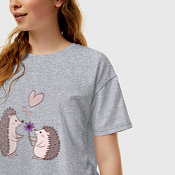 Футболка оверсайз женская Свидание влюбленных ежиков, цвет: меланж — фото 2