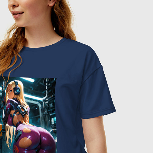 Женская футболка оверсайз Девушка с оружием в киберпанк стиле / Тёмно-синий – фото 3