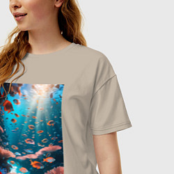 Футболка оверсайз женская Подводный коралловый риф с рыбками, цвет: миндальный — фото 2