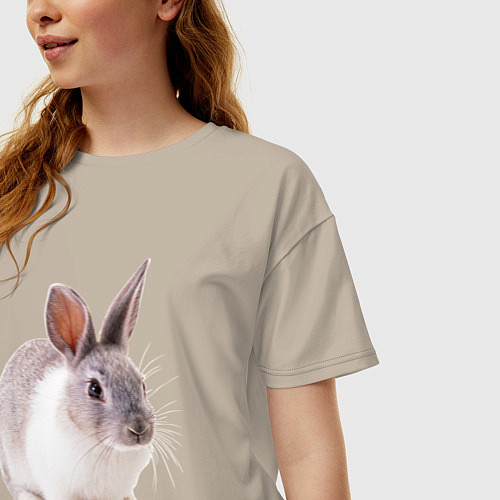 Женская футболка оверсайз Кролик бело-серый / Миндальный – фото 3