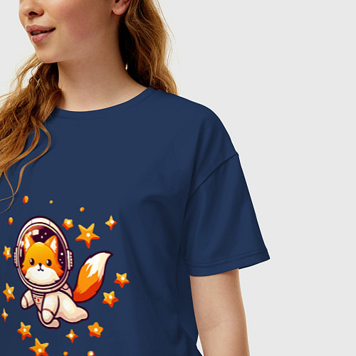 Женская футболка оверсайз Звёзды окружают космонавта / Тёмно-синий – фото 3