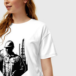 Футболка оверсайз женская Промышленный труд нефтяника, цвет: белый — фото 2