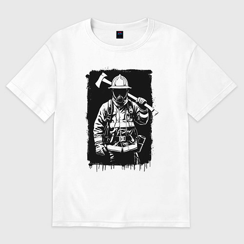 Женская футболка оверсайз Пожарный с топором / Белый – фото 1