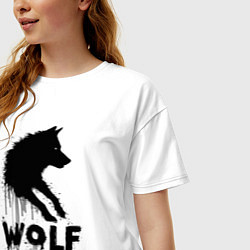 Футболка оверсайз женская Черный волк краской, цвет: белый — фото 2