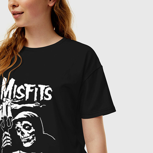 Женская футболка оверсайз Misfits скелет / Черный – фото 3