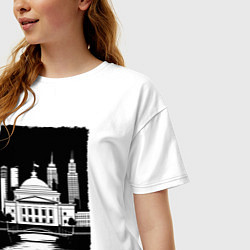 Футболка оверсайз женская Капитолий у высоток, цвет: белый — фото 2
