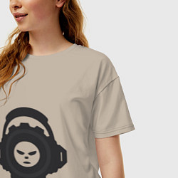 Футболка оверсайз женская Логотип c лицом и шестернёй в наушниках, цвет: миндальный — фото 2