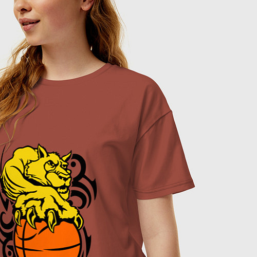 Женская футболка оверсайз Тигр с мячом / Кирпичный – фото 3