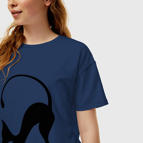 Женская футболка оверсайз Киса / Тёмно-синий – фото 3