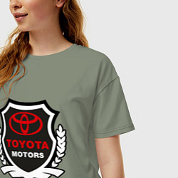 Футболка оверсайз женская Тойота моторс герб, цвет: авокадо — фото 2