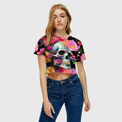 Футболка 3D укороченная женская Skull on a background of flowers - irezumi, цвет: 3D-принт — фото 2