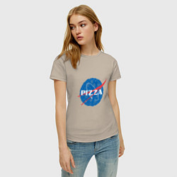 Футболка хлопковая женская NASA Pizza, цвет: миндальный — фото 2