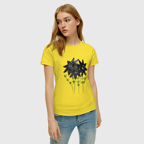 Женская футболка Flowers black light / Желтый – фото 3
