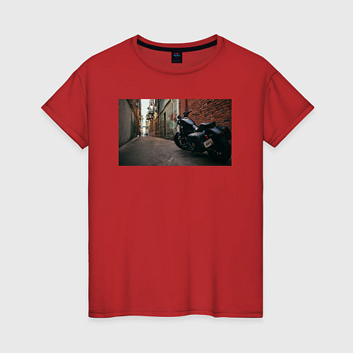 Женская футболка Мотоцикл смотрит в даль / Красный – фото 1