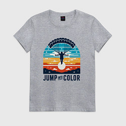 Женская футболка Парашютист на фоне закатного неба ретро винтаж