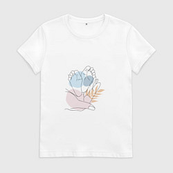 Женская футболка Арт ножки малыша в ладони