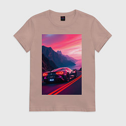 Футболка хлопковая женская Суперкар едет около океана, цвет: пыльно-розовый