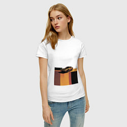 Футболка хлопковая женская Ретрофутуризм спорткар поп-арт 1970-е, цвет: белый — фото 2