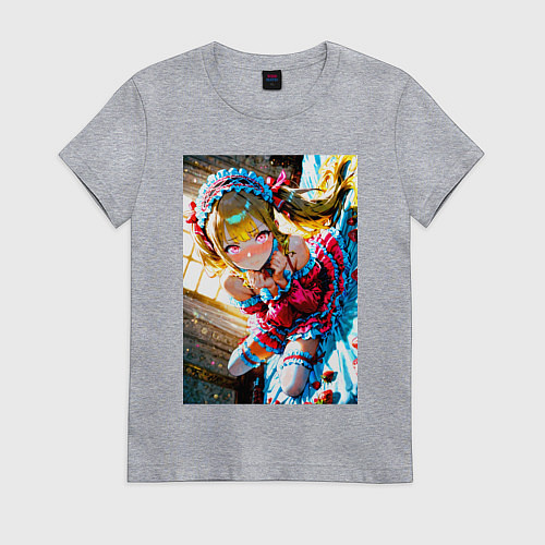 Женская футболка Девушка окруженная клубникой / Меланж – фото 1