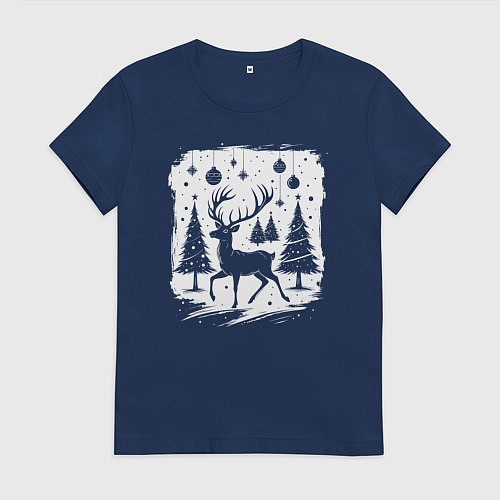 Женская футболка Олень в новогоднем лесу / Тёмно-синий – фото 1