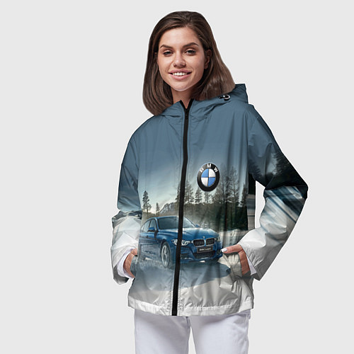 Женская ветровка Крутая бэха мчится по лесной дороге / 3D-Черный – фото 3