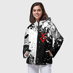 Ветровка с капюшоном женская Берсерк знак жертвы - черно-белые брызги, цвет: 3D-черный — фото 2