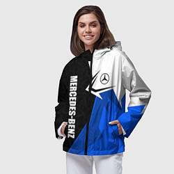 Ветровка с капюшоном женская Мерседес - синяя униформа, цвет: 3D-черный — фото 2